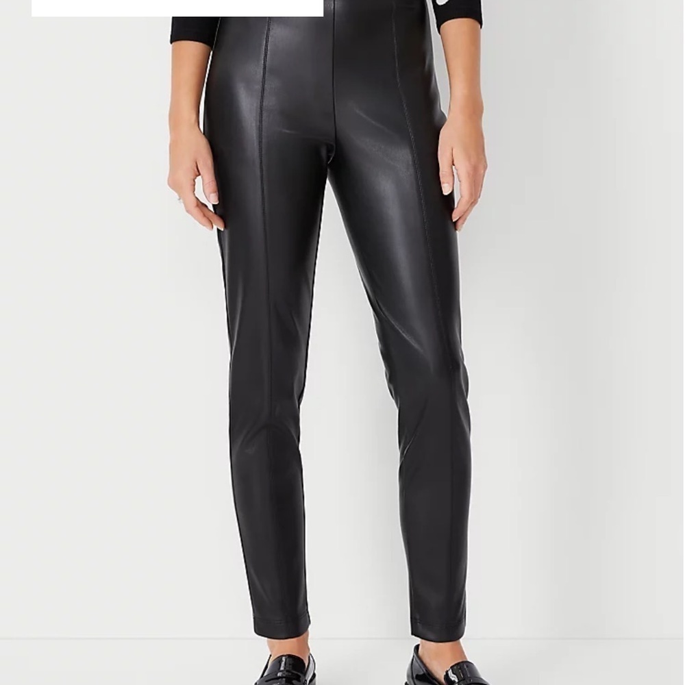 Ann Taylor Petite Front Faux Leather/Ponte Back Seamed Side Zip Leggings…